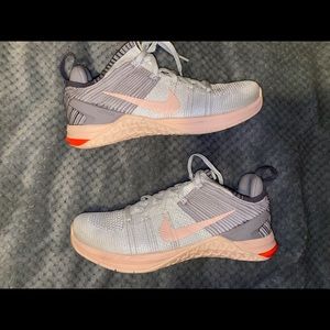 Nike women’s US 7.5 Metcon